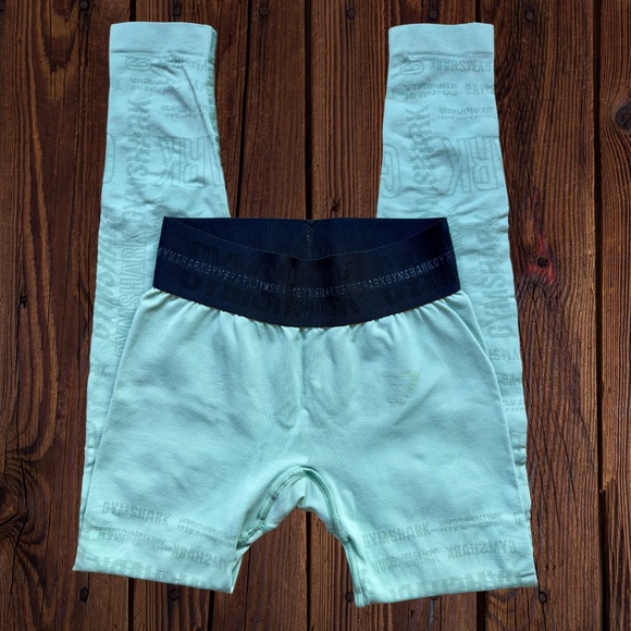 Gymshark Set - Picture 3 of 9